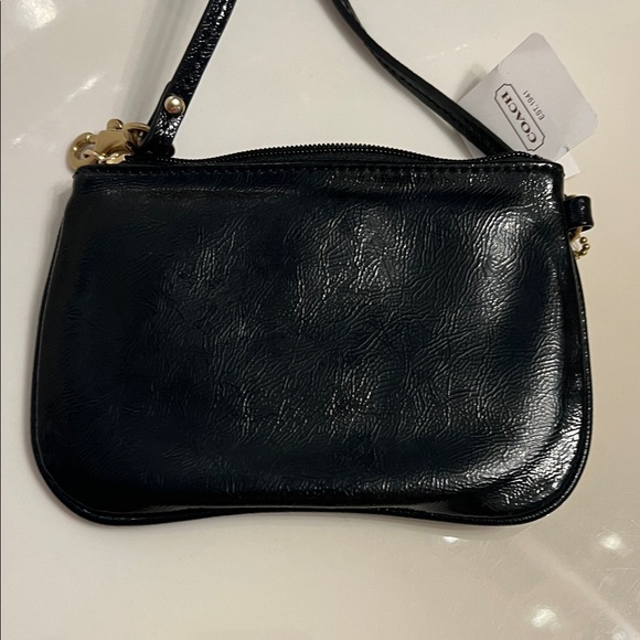 🍍🍍🍍🍍Coach Poppy Black Leather Wristlet with Gold Accents NWT - Picture 5 of 5